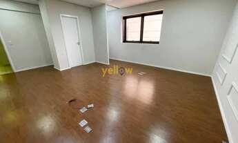 Imagem 3: Sala Comercial para Alugar em Center Ville Arujá, 36m², 1 Banheiro