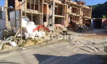 Imagem 2: Sobrado em Rua Ouvidor - Glória - Joinville/SC