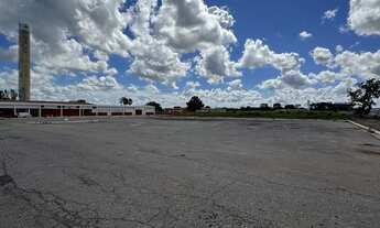 Imagem 5: Area a venda no distrito industrial de Cuiaba MT