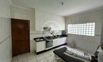 Imagem 4: Vende-se ou Aluga Sobrado - 3 suítes - 270 m² - Porteira fechada - 5 minutos do centro pol