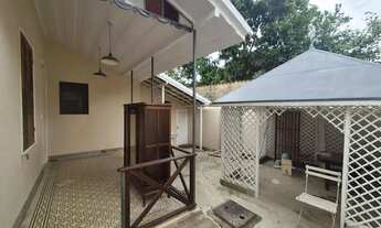 Imagem 2: Casa na charmosa Ilha de Paquetá com 3 quartos, quintal e varanda gourmet