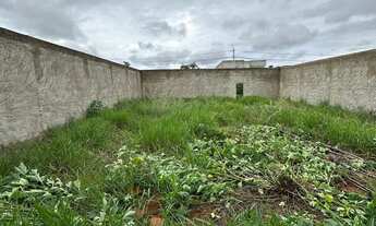 Imagem 4: Vendo lote 26 de setembro rua 2