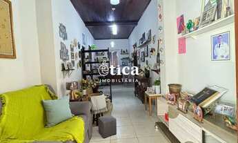 Imagem 3: Casa no Olho D'Água com 900m² de terreno, a 200m da praia, 3 suítes