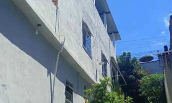 Imagem 2: Terreno enorme com 03 casas grandes prontas para morar ou alugar