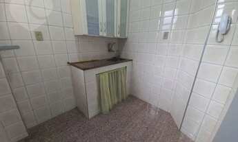 Imagem 2: Apartamento com 2 dormitórios à venda, 60 m² por R$ 321.000,00 - Centro - Niterói/RJ