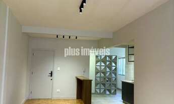 Imagem: Em frente ao Metrô Faria Lima