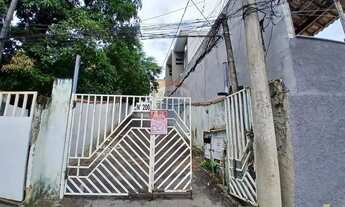 Imagem 2: Casa a venda com 2 quartos em Vila Valqueire