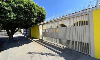 Imagem 2: Casa no bairro Jardim Alto Rio Preto, com 05 dormitórios e 03 banheiros, terreno grande e