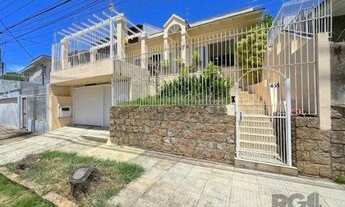 Imagem 2: MAGNÍFICA CASA EM LOCALIZAÇÃO PRIVILEGIADA - TRANQUILIDADE E CONFORTO