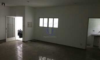 Imagem 3: Sobrado Comercial c/140m², 4 salas,3 banheiros e 2 vagas p/Locação R$3.900,00