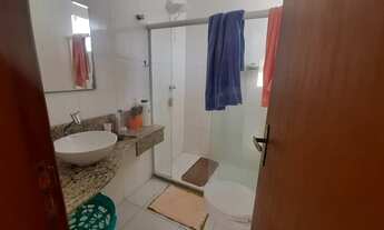 Imagem 7: Casa de condomínio para venda possui 182 metros quadrados com 4 quartos