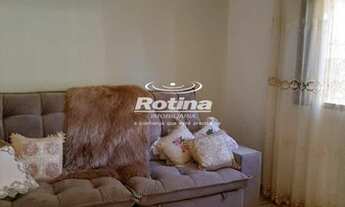 Imagem 2: Colônia à venda, 3 quartos, 1 suíte, 1 vaga, Presidente Roosevelt - Uberlândia/MG