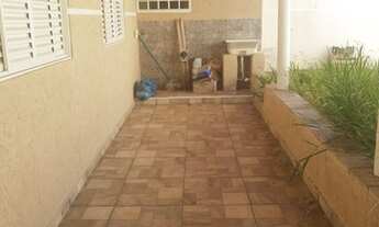 Imagem 7: Casa para venda possui 100 metros quadrados com 3 quartos em Vila Boa Vista - Campinas - S