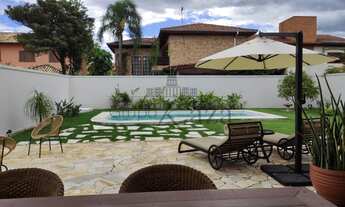 Imagem 5: Casa de condomínio sobrado para venda possui 250 metros quadrados com 4 quartos