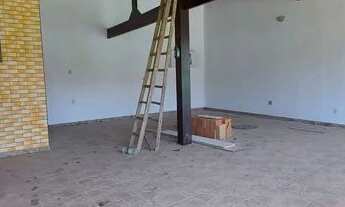 Imagem 9: Ótima casa com piscina à venda no bairro Marquês de Maricá