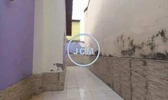 Imagem 4: Ótima casa vazia em bairro residencial