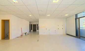 Imagem 4: EXCELENTE SALA COMERCIAL! Excelente sala comercial em ótima localização - J8