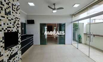 Imagem 6: Casa térrea em Condomínio Fechado com 4 suítes para alugar, 360 m² por R$ 6.000/mês - Resi