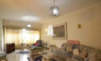 Imagem: Casa Assobradada com 3 dormitórios sendo