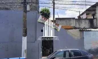 Imagem 3: Terreno com 4 casas