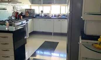 Imagem 4: Está procurando um apto a Beira Mar com espaço amplo para vc e sua família? Essa é sua opo