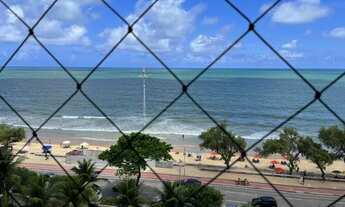 Imagem 4: Apartamento para aluguel e venda possui 224 metros quadrados com 4 quartos