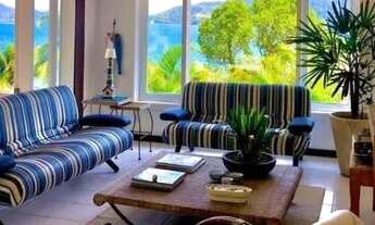 Imagem 2: Angra frente mar