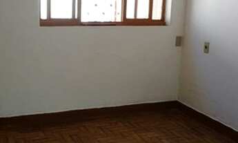 Imagem 2: Térrea para venda possui 135 metros quadrados com 3 quartos em Setor Sul - Goiânia - GO