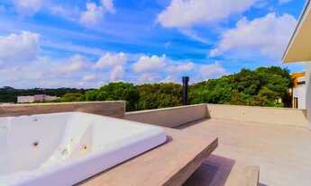 Imagem 3: Casa no Cond. Green Village Park - 4 suítes com 2 vagas de garagem - 369,62m² priv - Terra