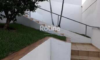 Imagem 2: Casa para alugar, 3 quartos, 1 suíte, 1 vaga, Osvaldo Rezende - Uberlândia/MG - R$ 4.000,0
