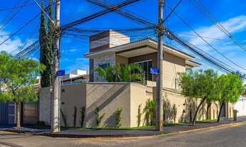 Imagem 2: Casa para Venda em Uberlândia, Jardim Botânico, 4 dormitórios, 2 suítes, 4 banheiros, 2 va