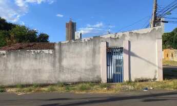 Imagem: Vende-se terreno e casa região Jardim Cuiabá