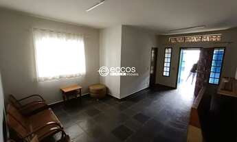 Imagem 4: Casa para aluguel, 2 quartos, 1 suíte, 1 vaga, JARDIM KARAÍBA - Uberlândia/MG