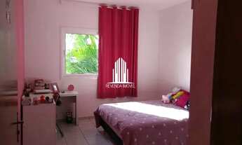 Imagem 7: Área total 750 m² Área útil 608 m² Quartos 5 Banheiros 8 Garagens 10