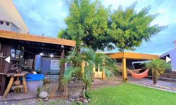 Imagem 2: Casa para venda tem 100 metros quadrados com 3 quartos em Centro - Imbé - RS