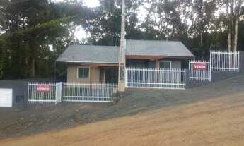 Imagem: Vendo Casa com 02 Dormitórios no Bairro