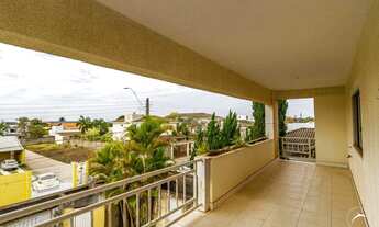 Imagem: Casa com 5 Suítes, Piscina e Ampla Área