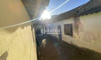 Imagem 2: Terreno disponível para venda 360 m² no bairro Santa Mônica em Uberlândia-MG