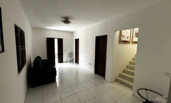 Imagem 2: ALUGO DUPLEX COM PISCINA e possui 160 metros quadrados com 5 quartos em Timbu - Eusébio