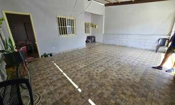 Imagem 2: Casa à Venda com 3 Quartos Novo Jardim