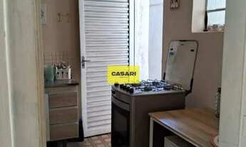 Imagem 3: Casa Assobradada 171m² no 1° Andar com Edícula, 2 Banheiros e Vaga Recuada na Av. Lucas No