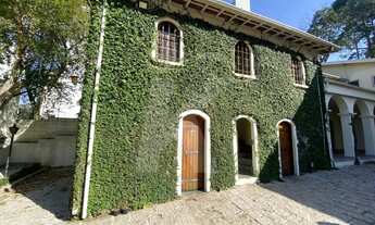 Imagem 6: Casarão para locação em terreno de 4.000m²