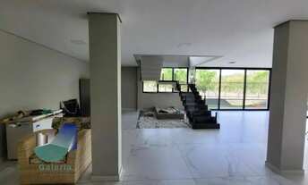 Imagem 7: Casa de Condomínio com 3 suítes para alugar, 355m² - Alphaville