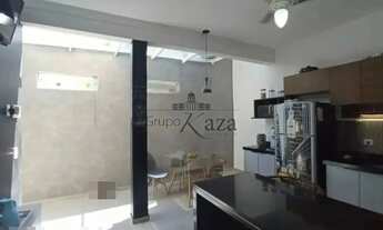 Imagem 3: Oportunidade - Casa Sobrado - Jardim do Vale - Jacareí - 5 Dormitórios - 190m²