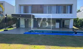 Imagem 4: Casa de alto padrão no Condomínio Montserrat em Betim, com piscina aquecida