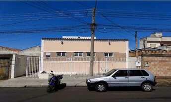 Imagem 3: Ponto Comercial para Venda em Uberlândia, Planalto, 1 dormitório, 2 banheiros, 1 vaga
