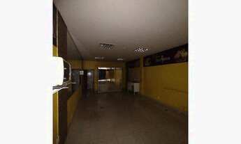 Imagem 2: Em frente ao 44 Batalhão