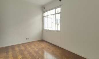 Imagem 2: Apartamento para venda tem 69 metros quadrados com 2 quartos em Tijuca - Rio de Janeiro