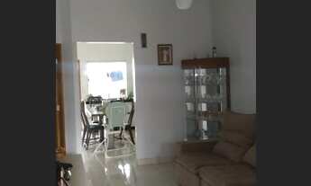 Imagem 2: Casa no Flor do Cerrado, 3/4 com suíte, quintal nos fundos!