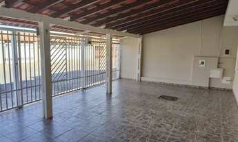 Imagem 2: Alugo casa no Guará II QE 17 3 Qts R$ 3.000,00